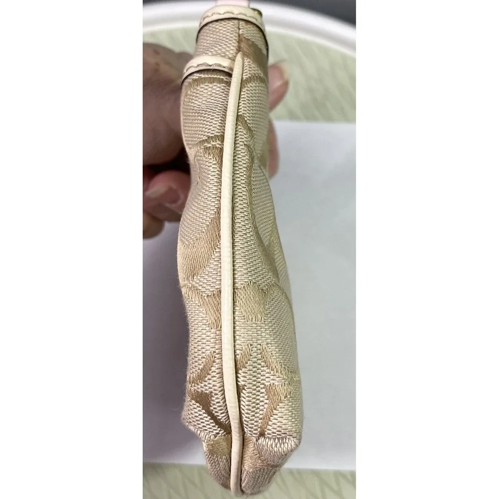 COACH Womens Ivory/Beige Wristlet Wallet Clutch Signature Logo 5.5x9x1